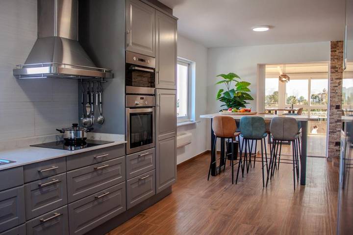 Casa rural para 16 personas, con piscina además de vistas y jardín en Alfàs del Pi - 4