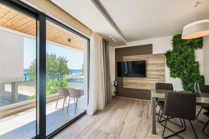 Ferienwohnung für 4 Personen, mit Balkon und Garten, kinderfreundlich in Bibinje - 2