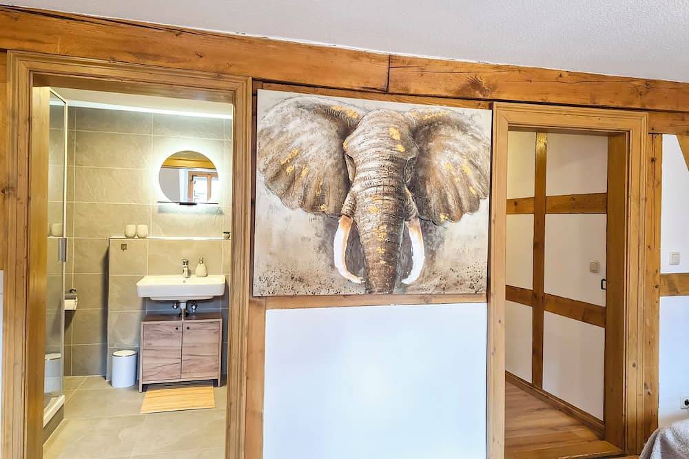 Ganze Wohnung, Apartment Helena im Fachwerkhaus von 1596 – Altstadt Jena in Jena, Saaleland