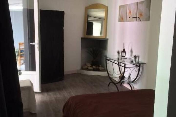 Location de vacances pour 14 personnes, avec terrasse ainsi que jardin et jacuzzi dans Plage des Conches - 3