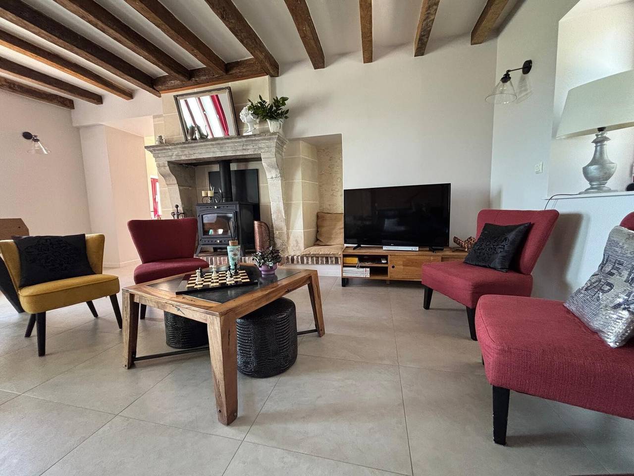 Gîte dans Le Perche avec terrasse privée, jardin, Wi-Fi, sauna et bain à remous in Vichères, Région de Nogent-le-Rotrou