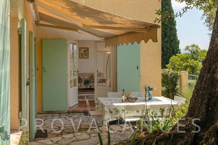Villa pour 6 personnes, avec piscine et balcon/terrasse à Montauroux - 2