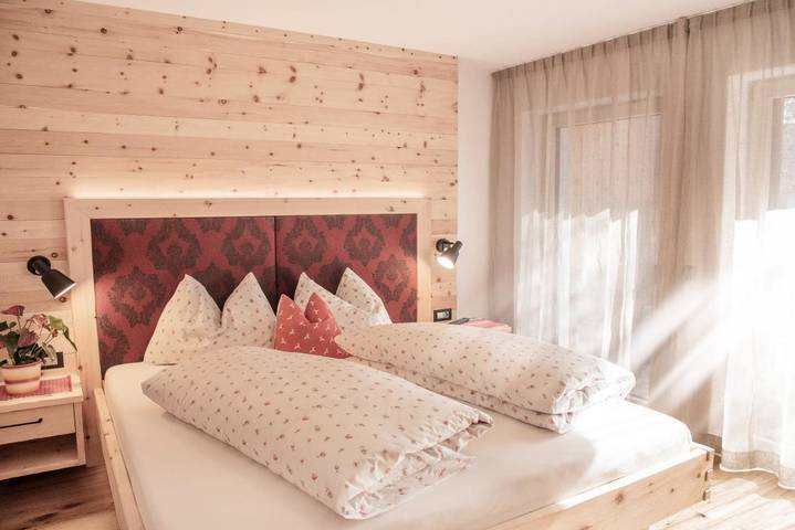 Chalet für 8 Personen, mit Ausblick und Sauna sowie Balkon in Südtirol - 4