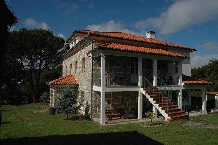 Location de vacances pour 8 personnes, avec vue ainsi que jardin et terrasse dans Tondela - 2