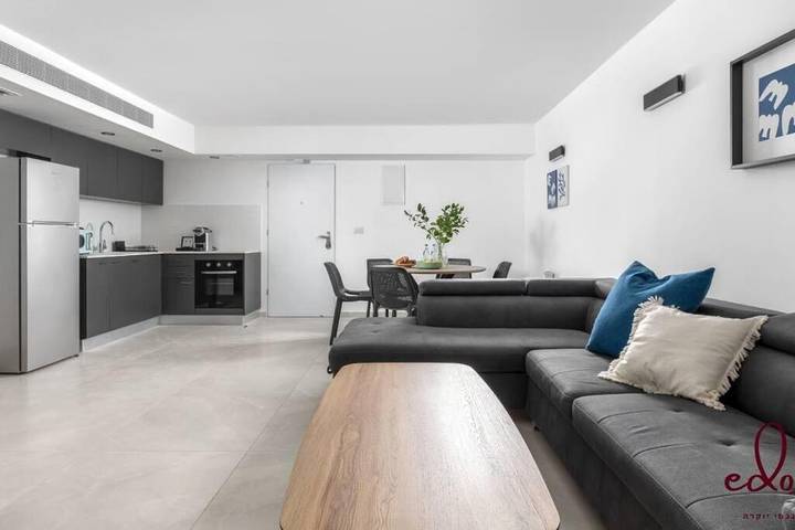 Apartamento de vacaciones para 5 personas, con piscina además de balcón y piscina para niños - 1