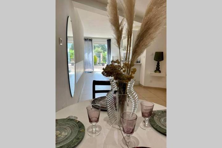 Apartamento de vacaciones para 4 personas, con jardín y vistas - 1
