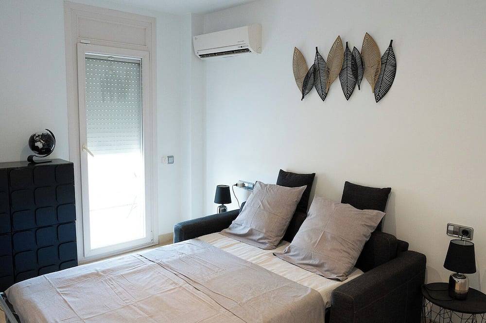 Luxurious Villa Of 300 M2 At The Waterfront On The Costa Brava in Santa Margarida, Roses