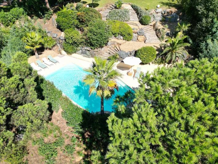 Villa pour 8 personnes, avec vue ainsi que piscine et jardin, animaux acceptés dans Gigaro - 2