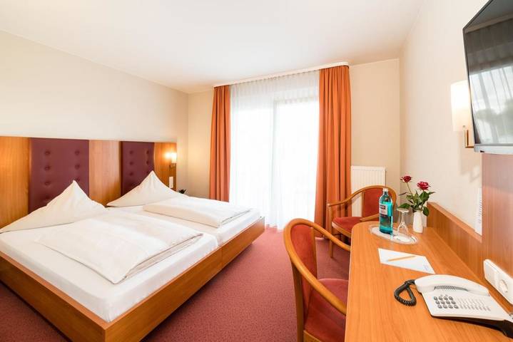 Hotel in Wörth am Rhein - 2