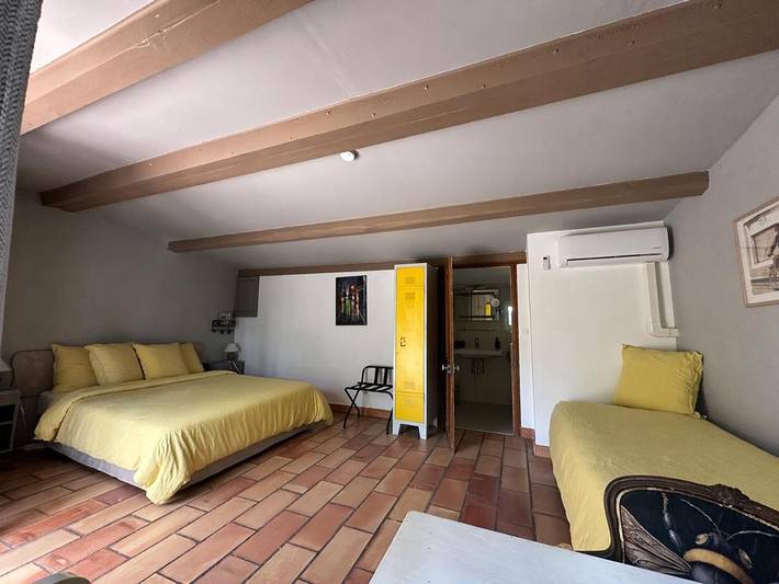 Chambre d’hôte pour 4 personnes, avec jardin ainsi que piscine et vue à L'Isle-sur-la-Sorgue - 4