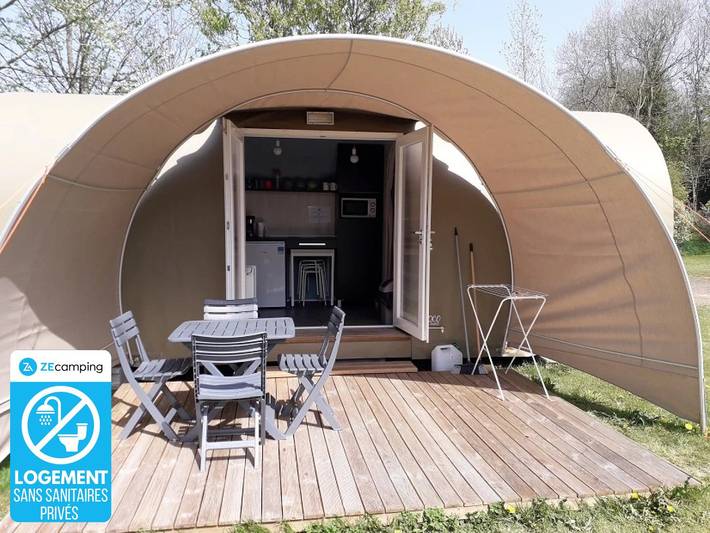 Tente pour 4 personnes, avec sauna et bassin pour enfant en Bretagne - 2