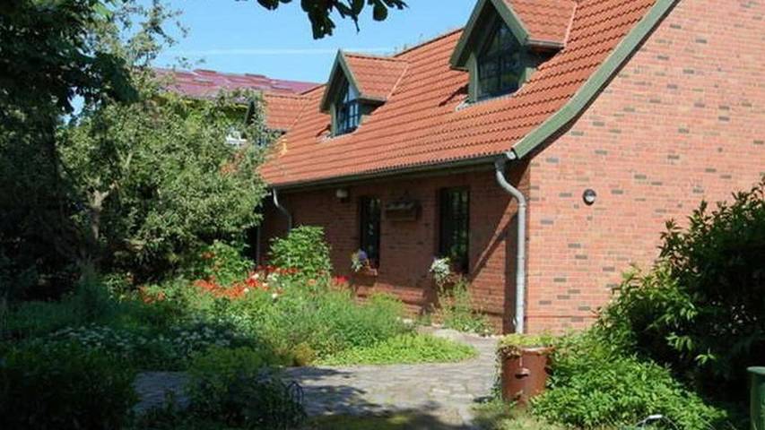 Ferienwohnung für 3 Personen, mit Garten