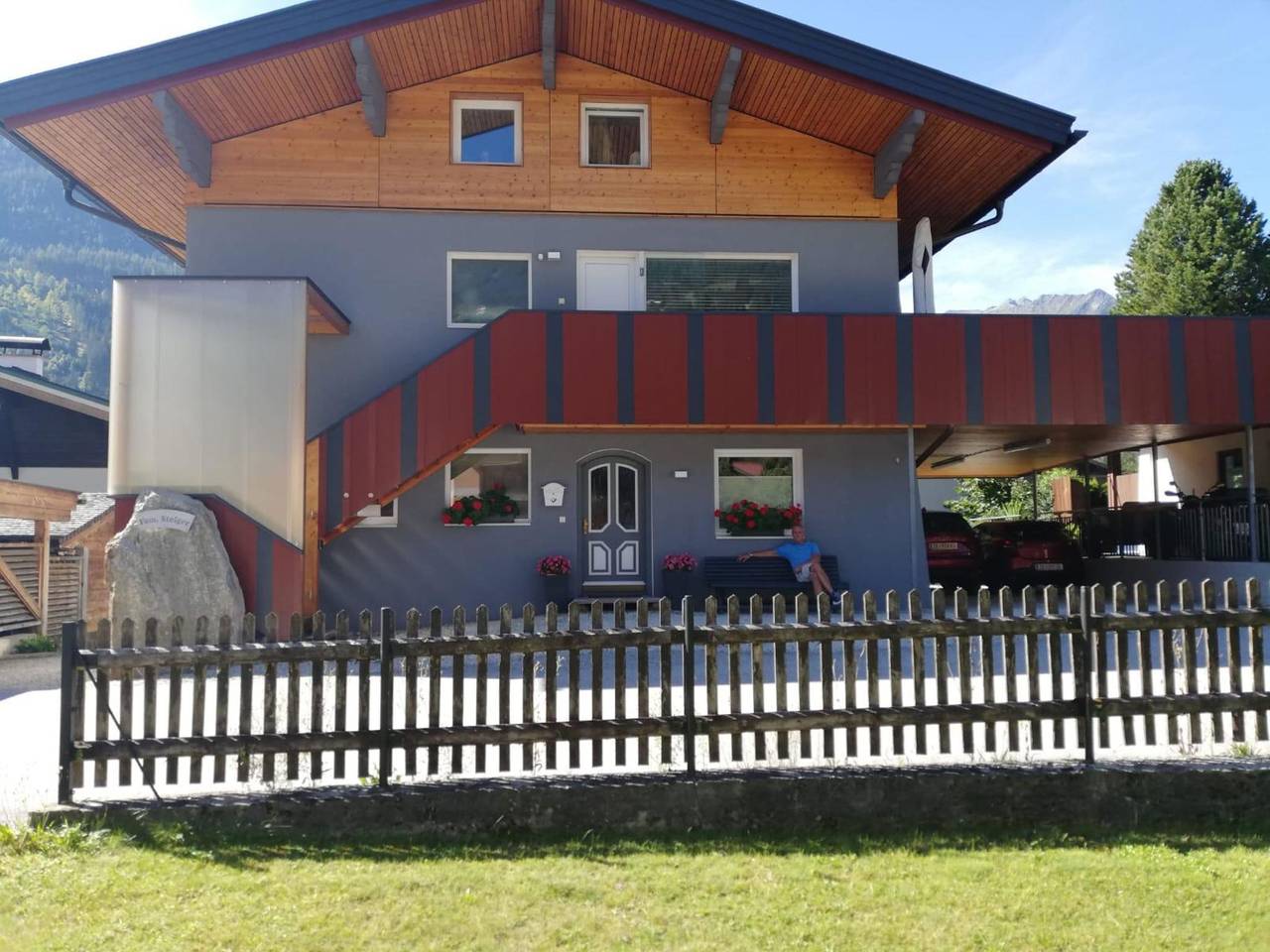 Ganze Wohnung, Gemütlich eingerichtete Wohnung im Zentrum in Neukirchen am Großvenediger, Kitzbüheler Alpen