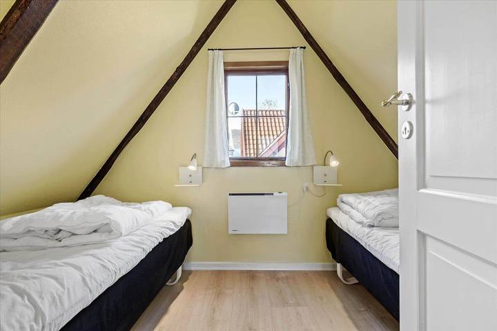 Feriehus for 4 personer med terrasse in Listed, Svaneke