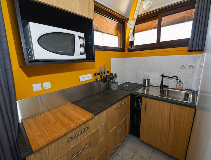 Chalet pour 6 personnes, avec vue sur le lac et terrasse dans le Parc naturel régional du Morvan - 4