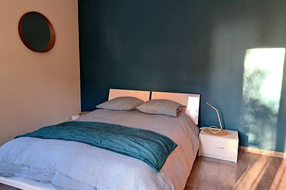 Villa between Aix-en-Provence and Marseille, in a green setting in Bouc-Bel-Air, Aix-en-Provence region