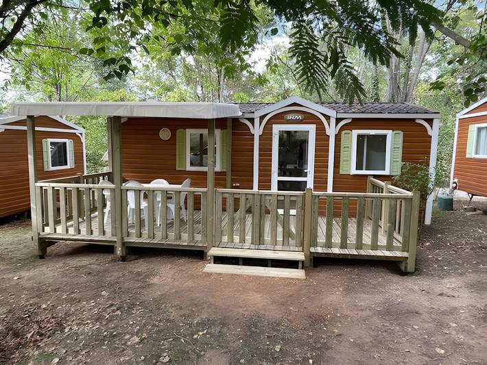 Mobil home pour 4 personnes, animaux acceptés à Saint-Martial-de-Nabirat