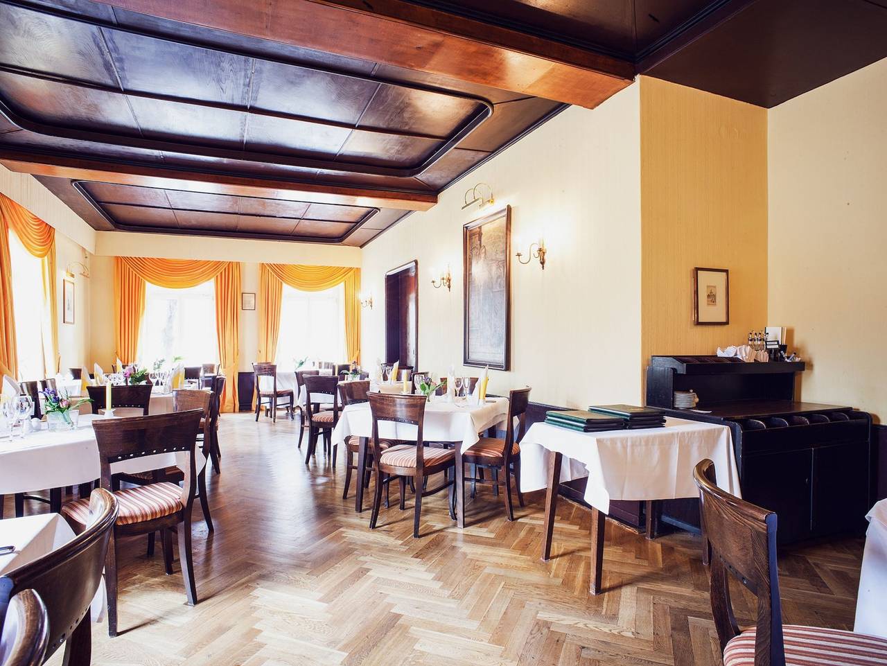 Hotel Schwarzer Bär Jena - Einzelzimmer mit Du/Wc in Jena, Saaleland