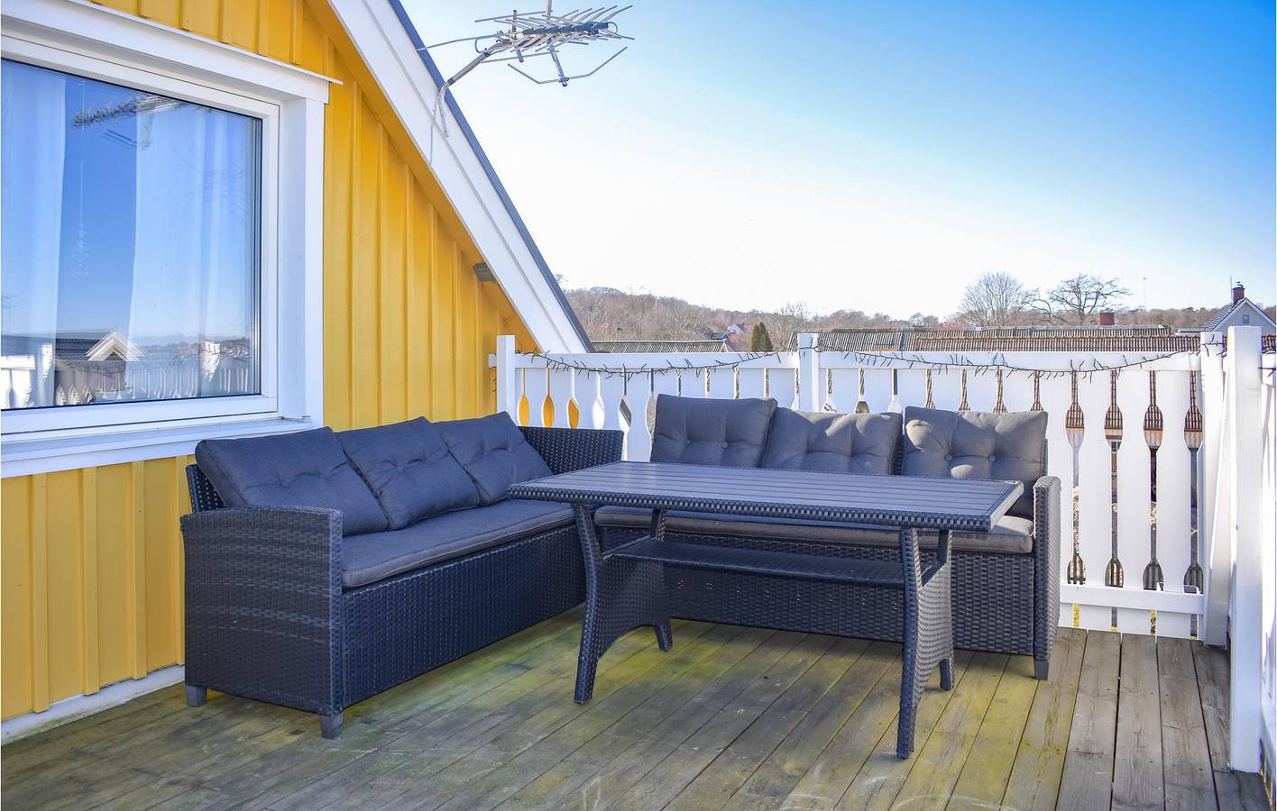 Hus för 8 Personer med terass in Hörvik, Sölvesborg region