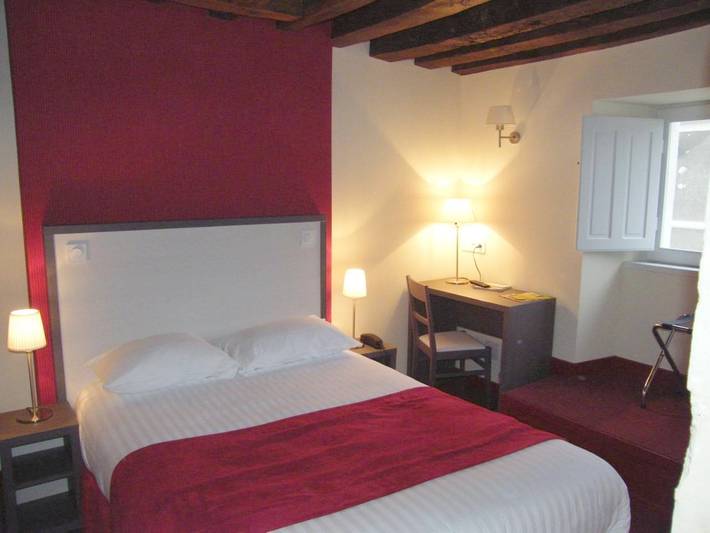 Hôtel pour 2 personnes, avec terrasse, animaux acceptés à Richelieu - 4