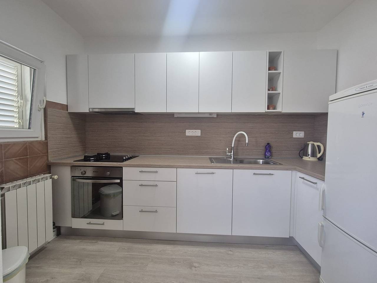 Aparthotel dla 6 osób z balkon/ taras in Grebastica, Żupania szybenicko-knińska