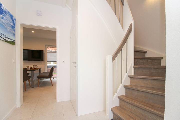 Ferienhaus für 8 Personen, mit Terrasse und Garten in Norden-Norddeich - 4