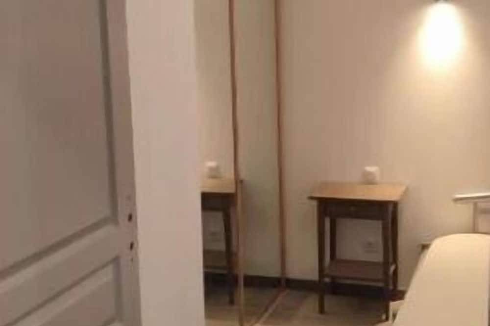 Apartamento entero, Meublé Neuf Avec Jardin in Clairvaux-les-Lacs, Jura