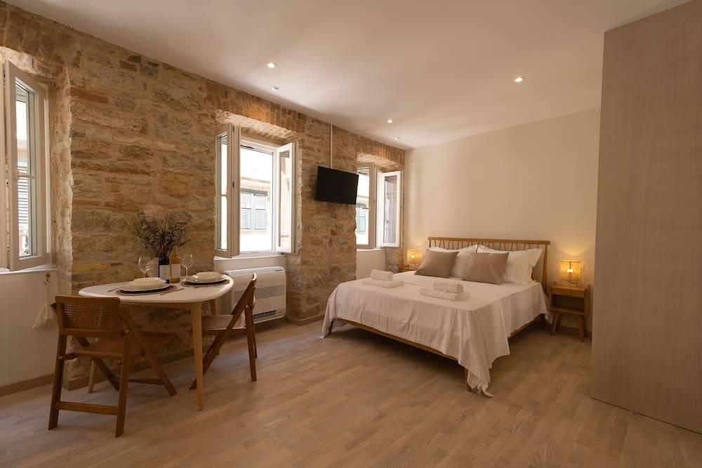 Appartamento intero, La Corda - newly renovated apartment in Corfu town in Corfù (città), Corfù
