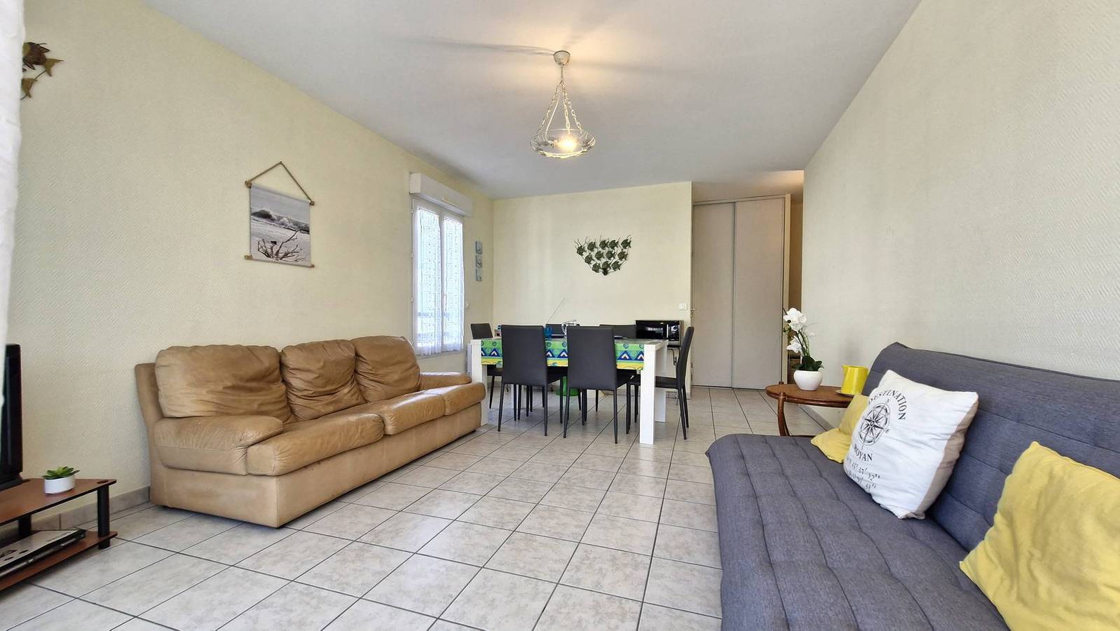 Ganze Wohnung, Royan - Wohnung mit Idealer Lage - Terrasse - Privatgarage in Royan, Côte de Beauté