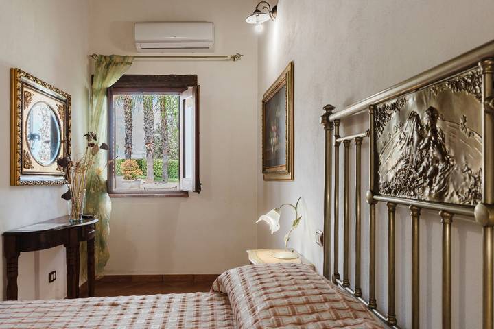 Appartamento per 2 persone, con giardino e piscina per bambini in Monreale