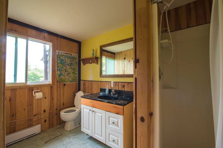 Vacation rental for 10 people, with terrace, with pets in Algonquin Provincial Park
