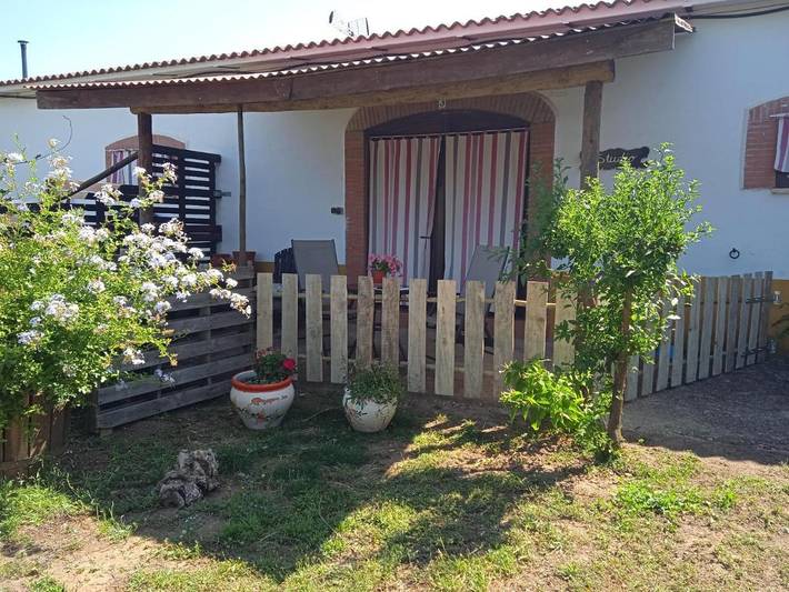 Casa rural para 2 personas, con vistas además de jardín y piscina en Extremadura - 3