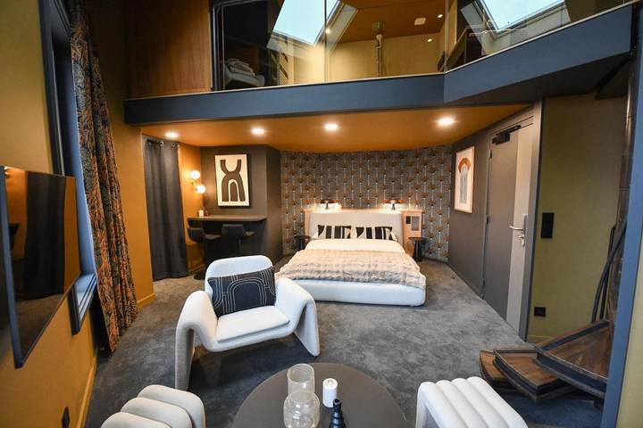 Hôtel pour 3 personnes, avec Terrasse ainsi que Jardin et Vue
