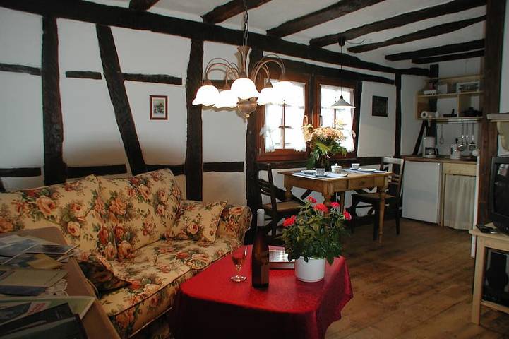 Rosenhäuschen Nostalgie 4-Sterne Ferienhaus in Kirn, Landkreis Bad Kreuznach