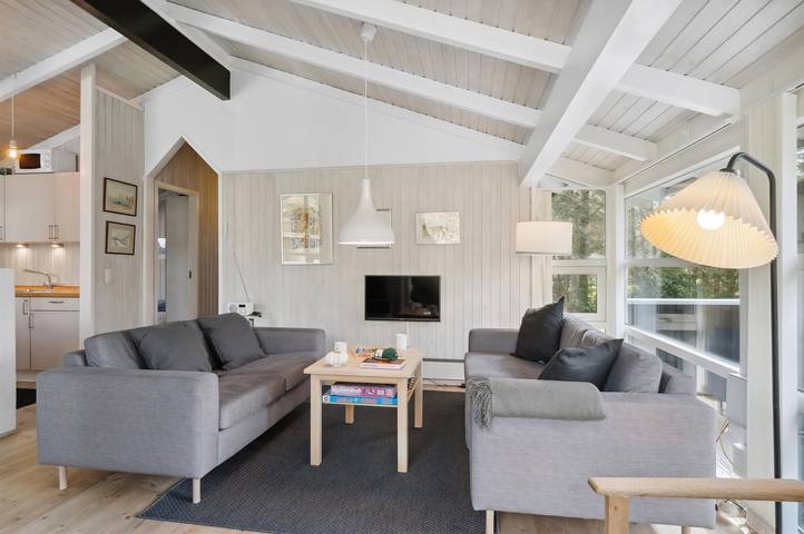 Nice home in Hals w/ Sauna, Wifi and 4 Bedrooms in Hou, Aalborg und Umgebung