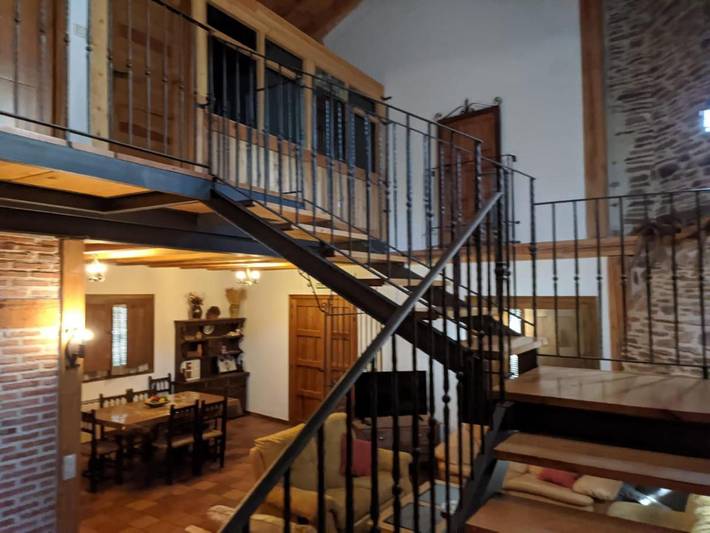 Casa rural para 11 personas, con vistas y jardín, Se admiten mascotas en Migueláñez