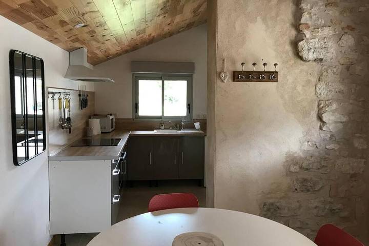 Location de vacances pour 2 personnes, avec vue et jardin à Cayriech - 3