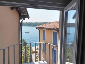 Ferienwohnung für 4 Personen, mit Seeblick und Ausblick in Salò