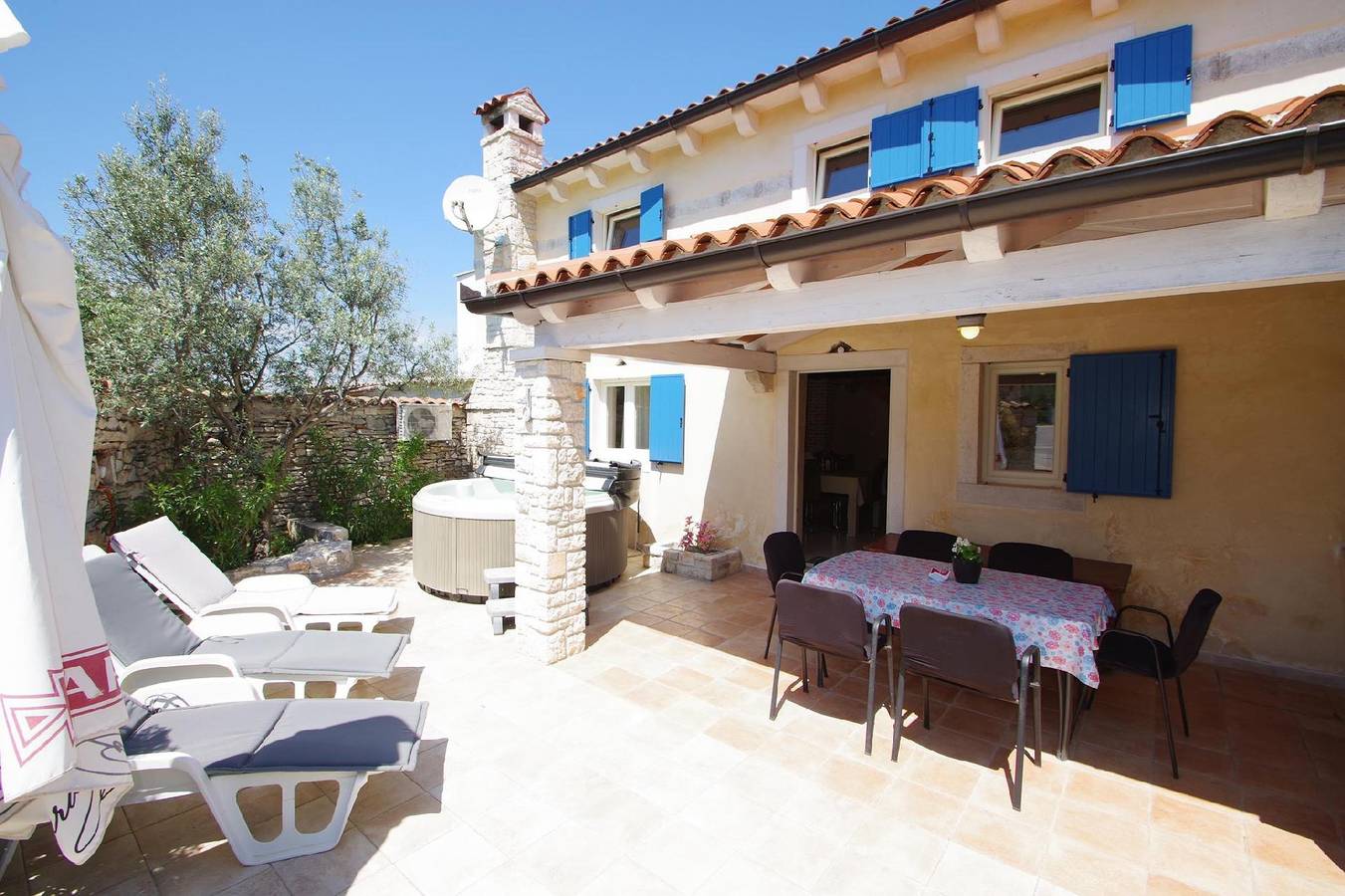 Vakantiehuis voor 5 personen  + 1 kind ca. 100 qm in Kavran, Istrië (zuidkust van Istrië) in Kavran, Zuidkust Istrië
