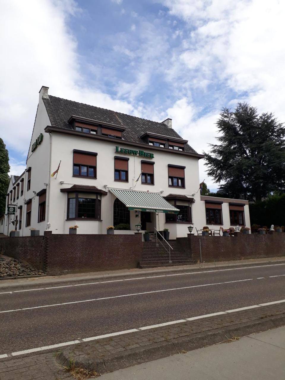 Twin Room with Shared Bathroom in Fauquemont, Limburg (Pays-Bas)