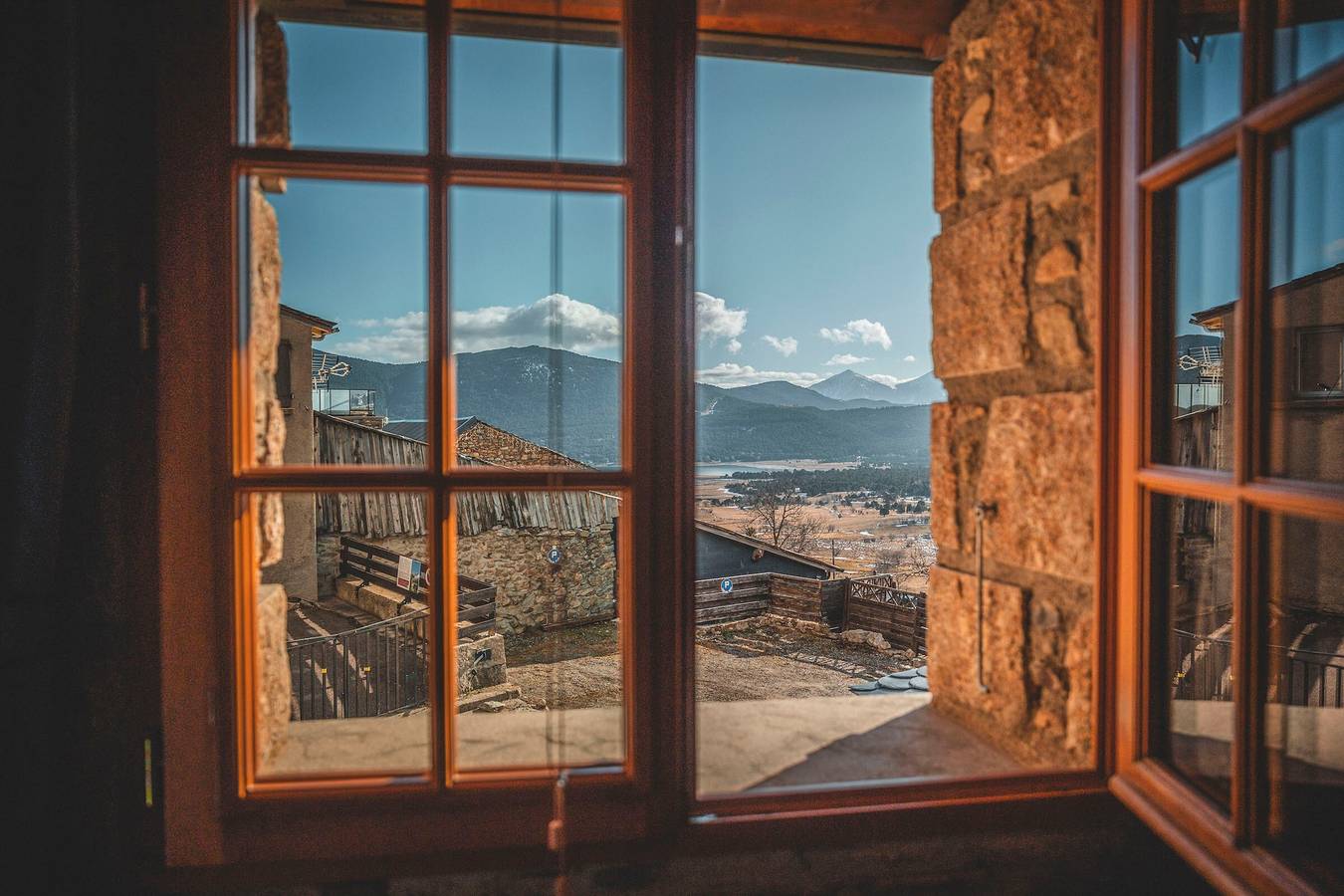 Casa vacacional 'La Grange De La Petite Ourse' con vistas al lago y Wi-Fi in Les Angles, Parque Natural Regional de los Pirineos Catalanes