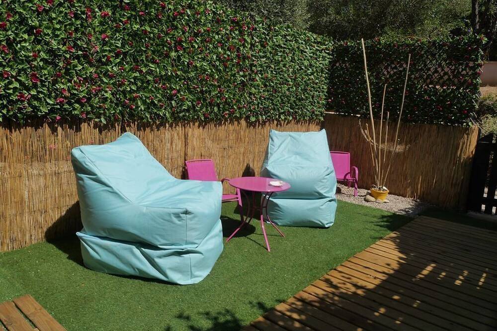 Ganze Wohnung, Air-conditioned studio with garden in Sanary Sur Mer in Sanary-sur-Mer, Mittelmeerküste (Frankreich)