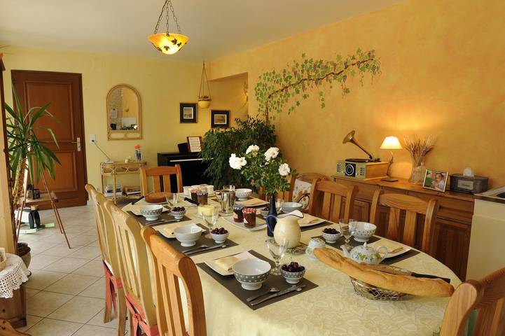 Gîte pour 5 personnes, avec terrasse et jardin dans l' Aube - 3