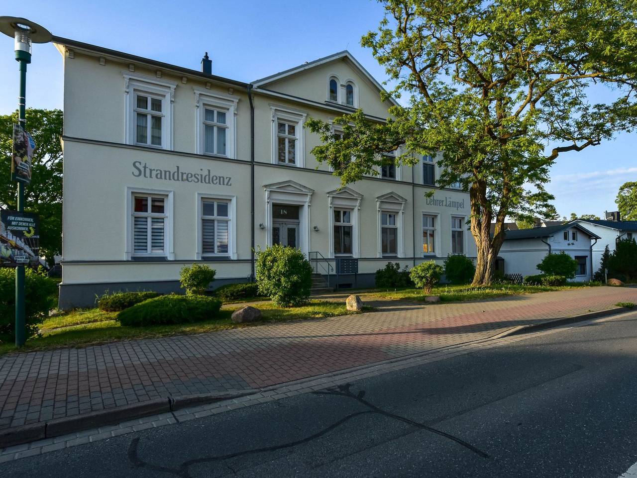 Ganze Ferienwohnung, Ferienwohnung Lehrer Lämpel Nr. 1 - nur 5 Minuten zum Strand in Ostseebad Glowe, Glowe