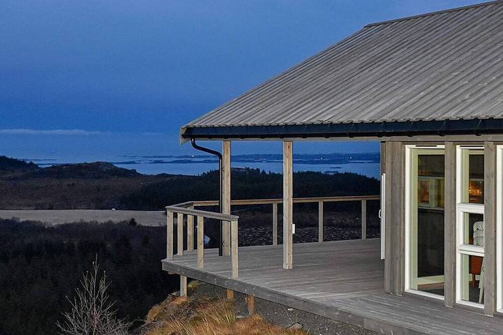Ferienhaus für 6 Personen, mit Terrasse in Eide