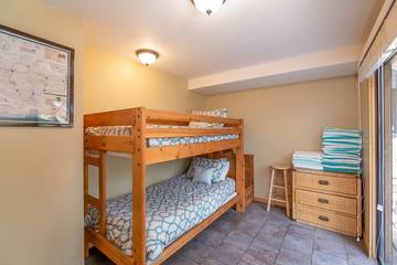 Vacation Home for 18 Guests in Sunriver, Oregon, Picture 1