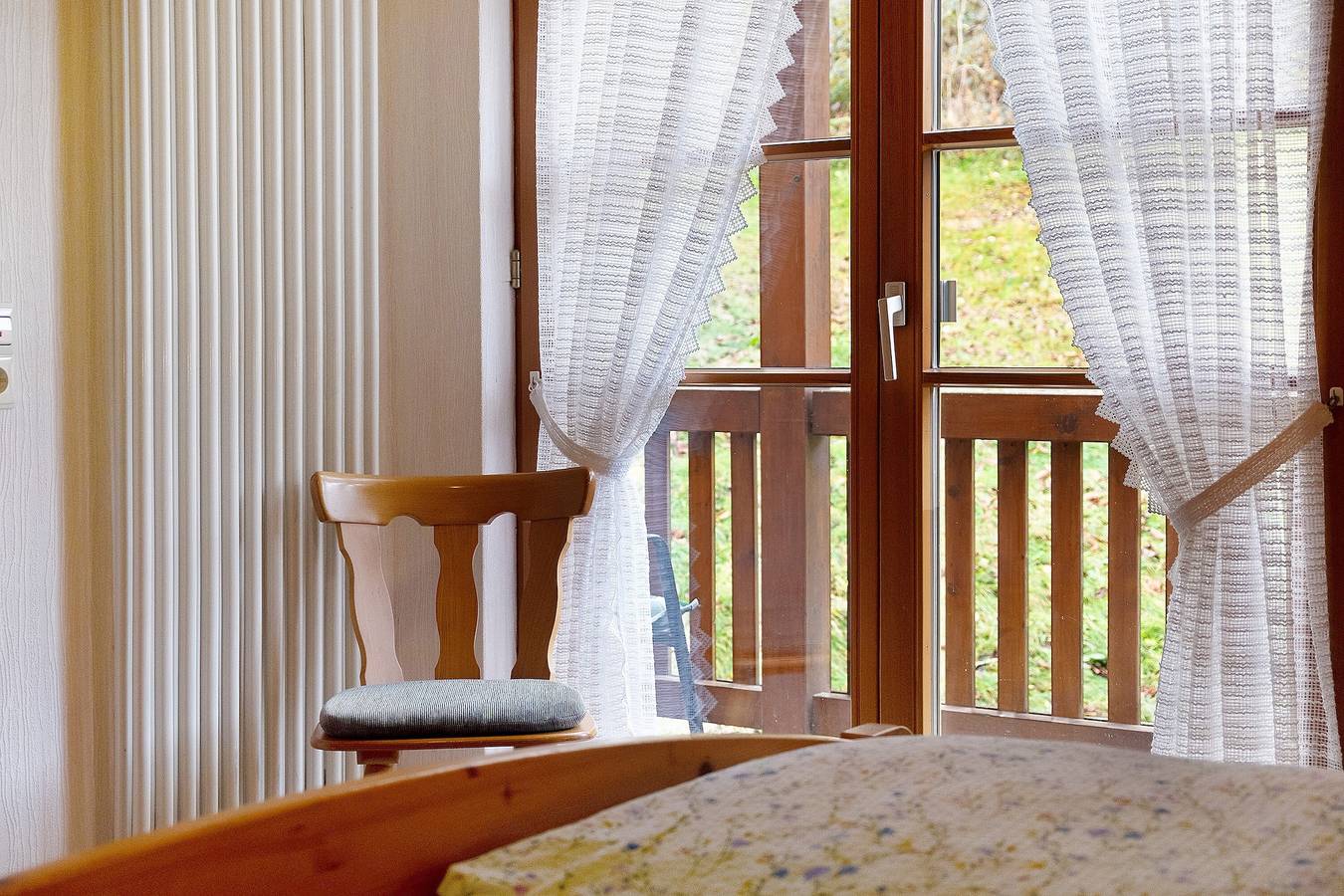 Ganze Wohnung, Ferienwohnung 'Waldblick, 50 Qm' mit Gemeinschaftsgarten, Balkon und Wi-Fi in Bad Rippoldsau-Schapbach, Mittlerer Schwarzwald