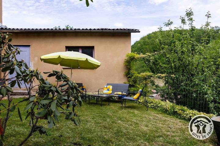 Gîte pour 4 personnes, avec jardin en Midi-Pyrénées