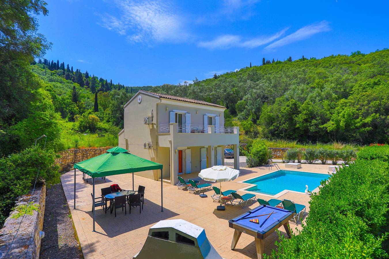 3 Bedroom Villa, Private Pool, Agios Stefanos   in Agios Stefanos (Corfu), Corfu