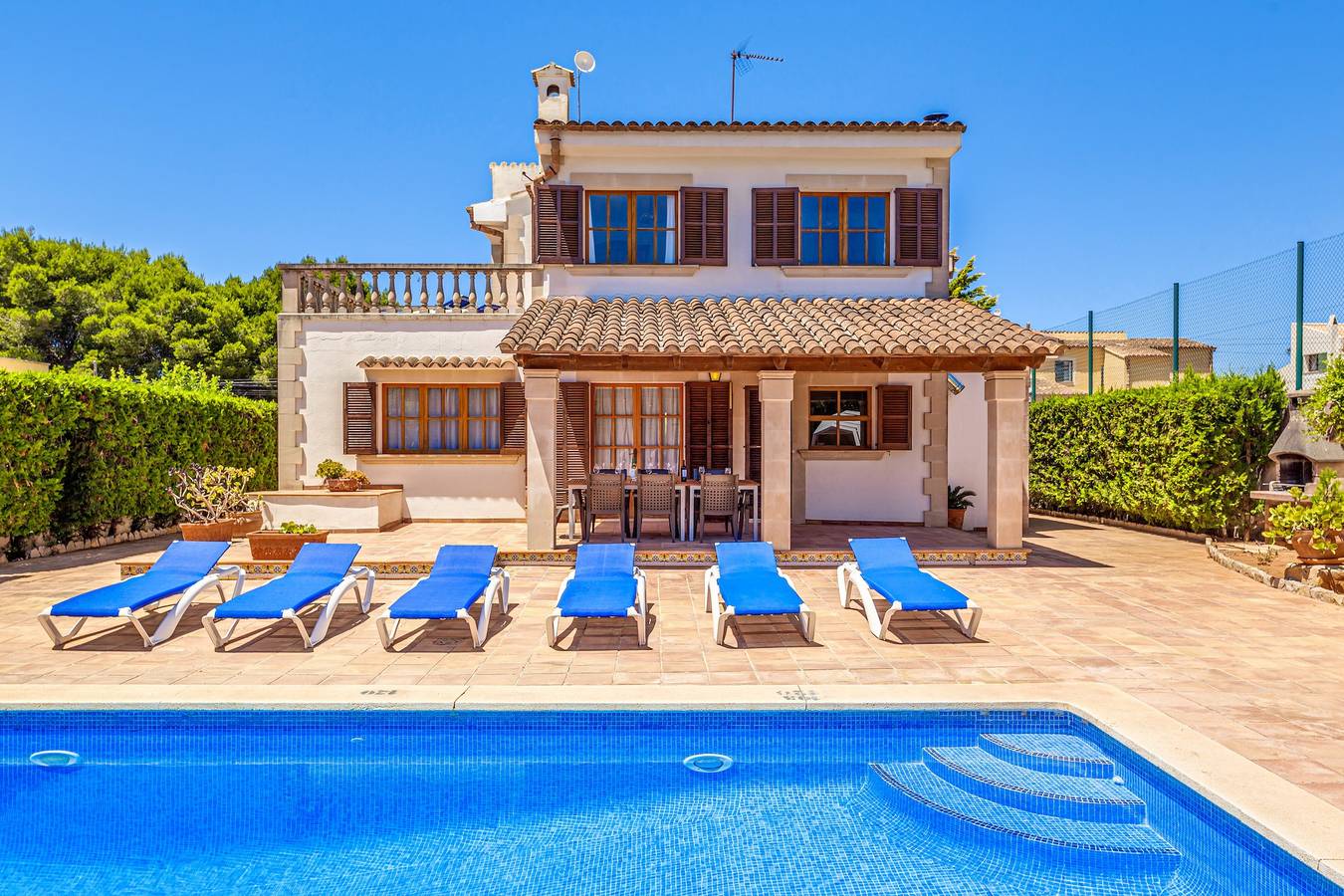 Casa de férias Villa Isabel com piscina, Wi-Fi, Jardim & Terraço in Sa Ràpita, Campos (Espanha)